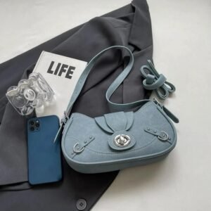 Cartera Celeste – Hermosa, Espaciosa y Cómoda con Correa Larga